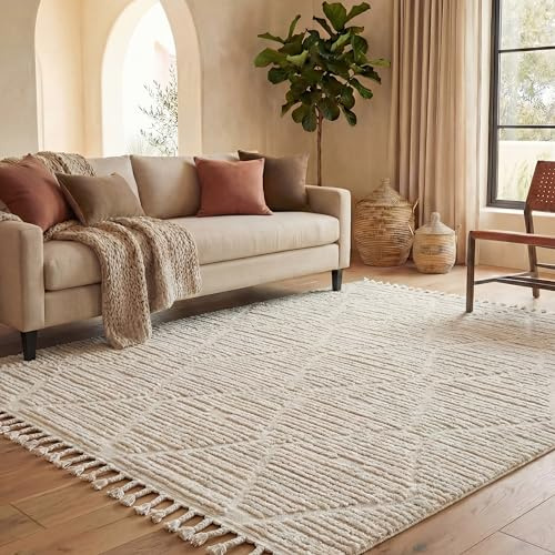 SAFAVIEH Area Rug 8x10 - Marrakesh Collection - Large - Beige, Moroccan Trellis Design with Tassel Detail, Non-Shedding & Easy to Clean, Ideal for Living Room, Bedroom, Dining Space (MRK517C)