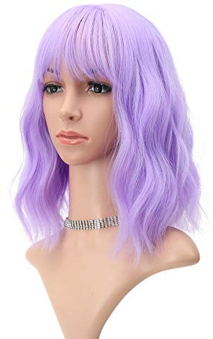 FAELBATY Perruque ondulée courte violette avec frange d'air Longueur d'épaule perruque pour femme bouclée ondulée synthétique Halloween cosplay perruque perruques de déguisement (12 violet)