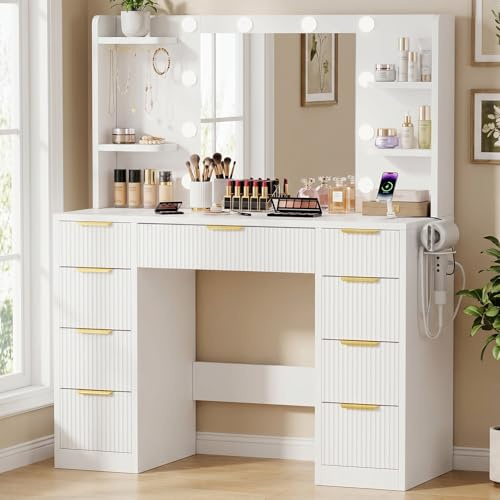 JUMMICO Große Schminktisch mit Verstellbaren LED-Beleuchtung und Steckdosen, Schminktisch mit Spiegel und 7 Schubladen, Fashionabler Frisiertisch Mit 10 LED Beleuchtung Schlafzimmer (Weiße Rillen)