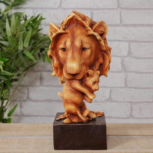 Widdop Naturcraft Harz-Dekofigur Löwe und Würfel mit Holz-Effekt