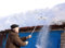 Schneeschieber Effizienter Schneeräumer,Schneeräumer Extra Langer Griff, Schneeräumung Zwei Rad Design, Langlebiges Material, für Dach Innenhöfen Flächen