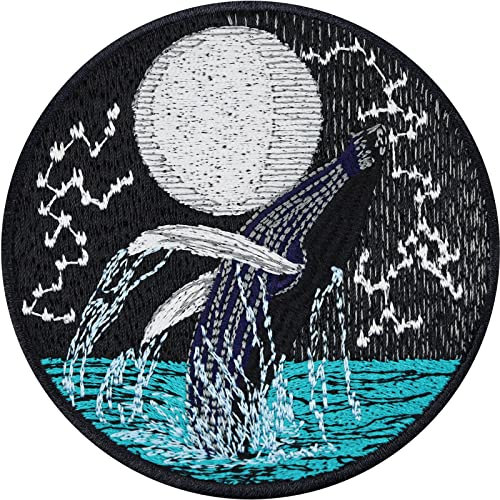 SAVE THE OCEAN Premium Blauwal Aufnäher Whale Sticker Blauwal im Mondlicht Bügelbild Astrologie Patch zum annähen/aufbügeln | Weltmeere im Vollmond Applikation | 80x80mm