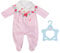Baby Annabell Strampler, rosa Anzug mit Rosen-Details für 43 cm Puppen mit Kleiderbügel, 706817 Zapf Creation