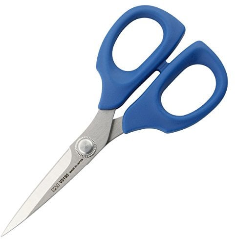 KAI Universalschere aus der Serie V5000 in blau - Gesamtlänge 13,5 cm - Schere zum Basteln, Allroundschere, Küchenschere - Made in Japan für höchste Qualitätsansprüche