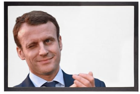 Paillasson Macron Clin d'oeil President France Humour Meme - Dimensions: 75x50cm