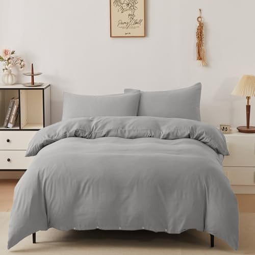 Victoria & Carter Double Duvet Cover Set with 2 Matching Pillowcases – Soft Microfibre Bedding for Double Bed – Lightweight, Easy Care Duvet Cover with Button Closure (Silver)