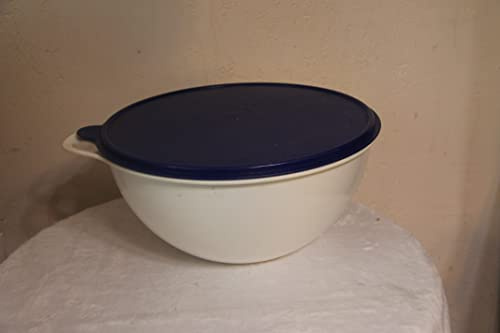 Tupperware Jr. Thatsa Bowl White with Blue Seal 12 Cups