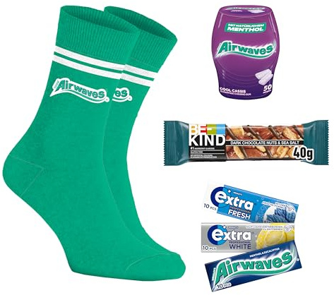 AIRWAVES® Socken Gr. 39-42 mit 1x AIRWAVES® Cool Cassis 50 St., 1x Menthol Eucalyptus 10 St., 1x EXTRA® Fresh 10 St., 1x BE-KIND® Riegel 40g – die Geschenkidee