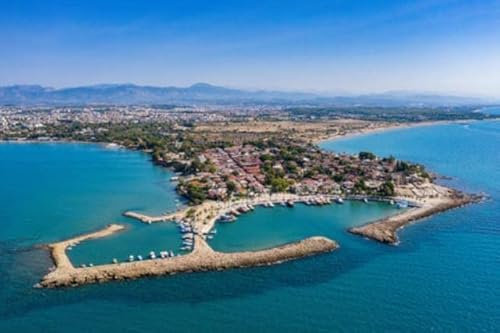 Poster-Bild 110 x 70 cm: Luftaufnahme der antiken Stadt Side. Side Altstadt Amphitheater. Side Harbour Marina in Antalya Türkei Drohne Fotoansicht (168904022)