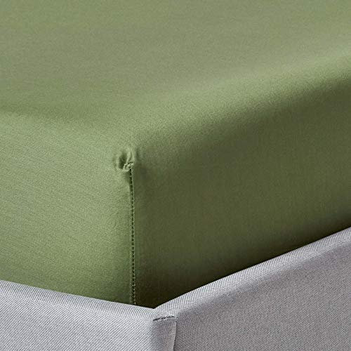 HOMESCAPES Satin Spannbettlaken Bio-Baumwolle 180x200 cm moosgrün, Bio Bettlaken mit Gummizug, Fadendichte 400