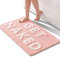 QJHOMO Get Naked Badematte, rosa und weiß, Badezimmermatten, 60 x 90 cm, rutschfeste Badematten für Badezimmer, bunte Buchstaben, weiche Mikrofaser, Badezimmermatte, maschinenwaschbarer Teppich
