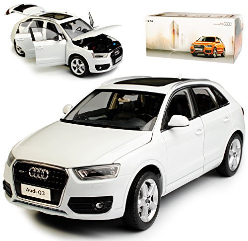 Paudi A-U-D-I Q3 8U SUV Weiss Ab 2011 1/18 Modell Auto mit individiuellem Wunschkennzeichen