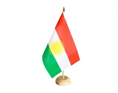 Flaggenfritze Tischflagge Kurdistan 15 x 22 cm, kurdische Flagge, reißfestes Polyester, farbintensiver Siebdruck, Fahne mit Holzsockel