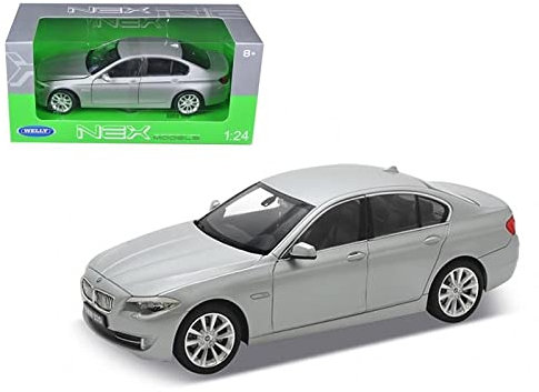Welly BMW 535i Silber 1:24