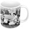 Fabulous Keramische Becher 325ml Königin Elisabeth II. und Prinz Philip Baby Charles Foto Altbau Schloss Königin von England Vintage