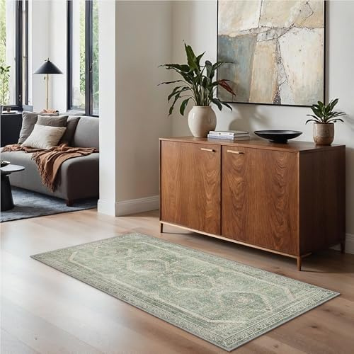 GENIMO Orientalisch Fußmatte Vintage Teppich Salbeibeige Waschbar 60x90 cm | Geometrisches Vintage-Medaillon in Salbeibeige, waschbar, pflegeleicht und rutschhemmend – für Eingang und Bettseite.