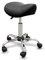 QUIRUMED Pony-Hocker, ergonomisch, mit Stahlgestell, Schwarze Farbe, Kunstlederpolsterung, höhenverstellbar, gepolsterter Sitz, drehbare Räder, bis 150 kg