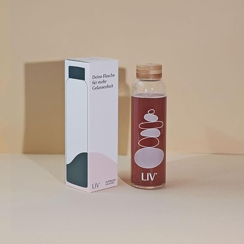 LIV Wasserflasche aus Glas | 700 ML | Hochwertige Wasserflasche aus Borosilikatglas mit Bambusverschluss | Langlebig & nachhaltig | Für deine Tagesportion Gelassenheit