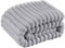 XIFUHUI Kuscheldecke Flauschig Decke treifen Cord Fleecedecke als Sofaüberwurf Wohnzimmer Deko Tagesdecke Blanket Für Sofa Schlafzimmer(Hellgrau,150 * 200)