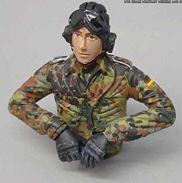 licmas 1/16 Figur Bundeswehr Panzer Soldat Flecktarn