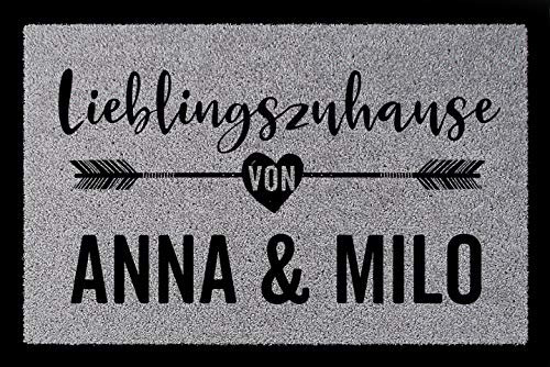 Interluxe Fußmatte mit Wunschname - Lieblingszuhause - 40x60cm Fussmatte individuell & personalisiert Geschenk mit Ihrem Wunschnamen (Hellgrau)