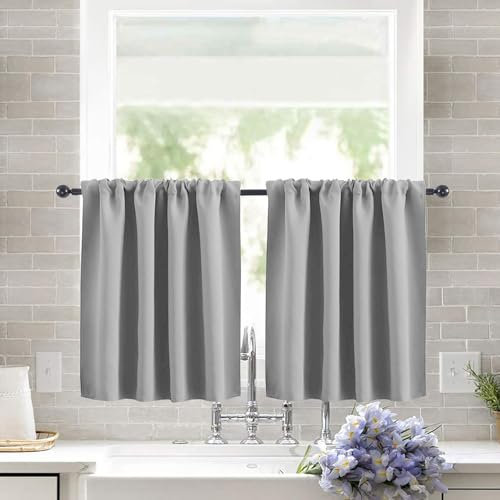 KnSam Wasserabweisende Scheibengardinen Modern Halbe Cafe Küchen Scheibengardinen Geprägte Musterstruktur Kurzgardine Kurzstores für Kleinfenster Vorhang Kurz, 2 x B 120 cm x H 45cm, Grau, 2er Set