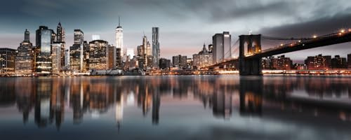 STYLER Leinwandbild Blue Manhattan 60 x 150 cm I Wandbild New York I Bilder Wohnzimmer Leinwand I New York City Manhattan bei Sonnenuntergang in kontrastreichen und kräftigen Farben I XXL groß