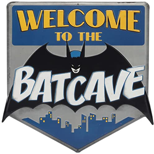 Open Road Brands DC Comics Batman Welcome to The Batcave Plaque en métal en relief – Panneau vintage Batman pour chambre à coucher ou grotte d'homme