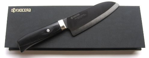 Kyocera Keramikmesser Japan Serie JPN-140 Santoku-Kochmesser 14cm Klinge - Griff aus Pakkaholz incl. Klingenschutz