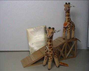 Steiff - 038341 - Arche Noah Giraffenset mit Rampe, Mohair, limitierte Auflage