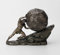Veronese Design Sisyphus und der ewige Felsbrocken aus Kaltgussharz, Bronze-Finish, 21,6 cm