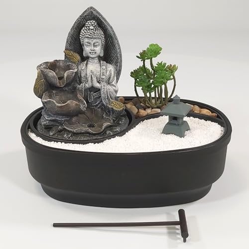 LEMODO Zimmerbrunnen mit LED-Beleuchtung, Tischbrunnen mit Buddha Motiv “Namaste”, dekorativer Zierbrunnen mit Wasserfall und Zen Garten, Wasserbrunnen für Zuhause, Zimmerbrunnen als Zimmer Deko