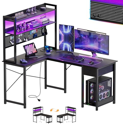 YOUDENOVA Scrivania Gaming con Pannello Forato e Libreria Tavolo Salvaspazio con Cassetti Scrivania Angolare Reversibile con LED e Prese 135x90x152cm Nero