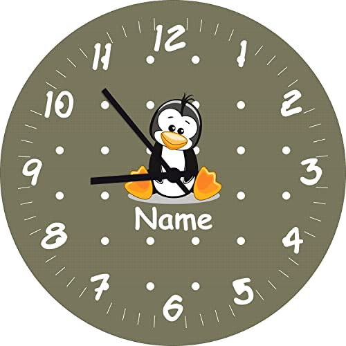 ShirtInStyle Kinderzimmeruhr mit Tiermotiv Pinguin mit Wunschnamen Geschenk Uhr Kinder Handmade Wanduhr Wunschtext Name, 20cm, Sage