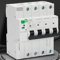Jadeshay Interruttore Magnetotermico Differenziale Smart WiFi 4P 63A 400V 30mA 6000A Dispositivo di Riarmo Automatico Salvavita RCCB,Controllare Chiusura e Suddivisione Tramite APP Tuya e Smart Life