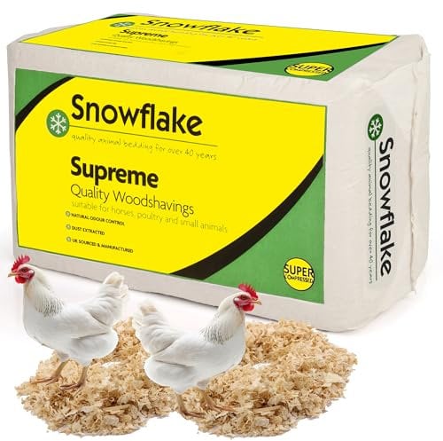 STORM TRADING GROUP 15kg Large Supreme Animal Bedding Shavings Softwood Timber Bale For Goats, Horses, Poultry & Sheep