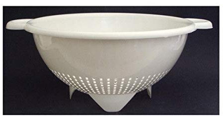 SCOLAPASTA PLASTICA C/MANICI CM.36 LPS BIANCO
