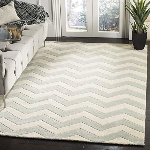 SAFAVIEH Chatham Collection Area Rug - 5' x 8', Grey & Ivory, Handmade Chevron Wool, Ideal for High Traffic Areas in Living Room, Bedroom (CHT715E)