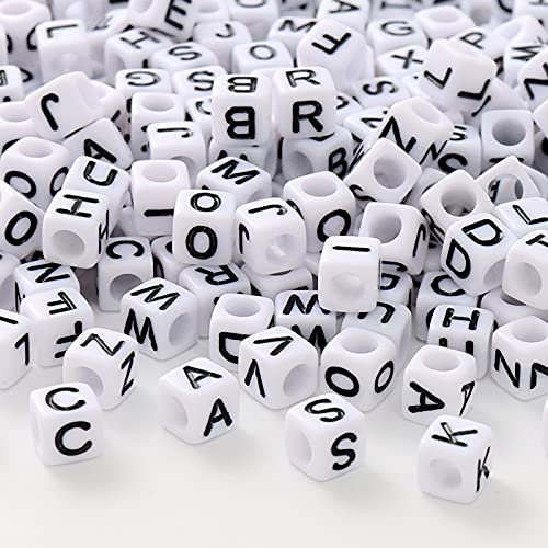 HERZWILD buchstabenperlen zum auffädeln ca.1000pcs 6x6mm buchstaben perlen viereckig bastelnperlen Buchstaben A-Z perlen für Schmuck Basteln (black-white 6x6mm)