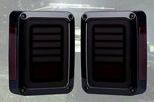 Baceyong 2 PCS de feux arrière de voiture Version Euro 9-32 V LED Feux de freinage clignotants gauche + droite Compatible avec Jeep Wrangler JK 07-17
