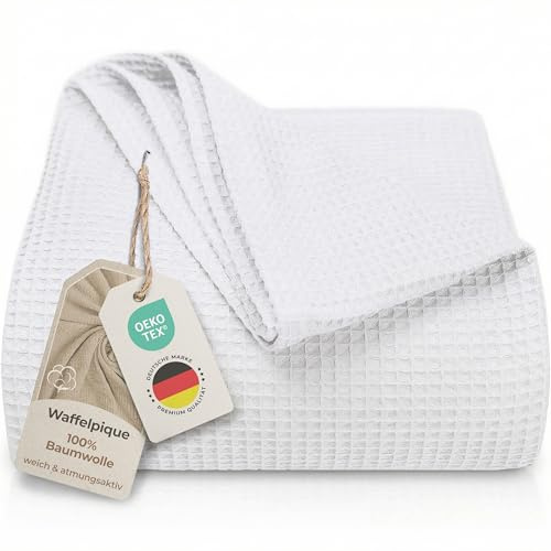 LAYNENBURG Premium Tagesdecke 220 x 240 cm XXL - Waffelpique 100% Baumwolle - leichte Wohndecke Waffeloptik - Baumwolldecke als Bett-Überwurf, Sofa-Überwurf, Couch-Überwurf - Sofa-Decke (weiß)