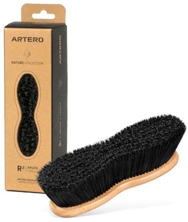Artero Infinity R2 Pferdebürste mit weichen Borsten 5 cm Länge - entfernt schnell den oberflächlichsten Staub - Ergonomisch und speziell für die empfindlichsten Stellen Ihres Pferdes
