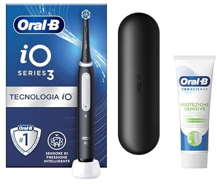 Oral-B Spazzolino Elettrico Ricaricabile iO 3 Nero, 1 Testina Di Ricambio, 1 Custodia Da Viaggio +Dentifricio Oral-B Pro-Science Protezione Gengive Pulizia Profonda 75ml. 1 Spazzolino
