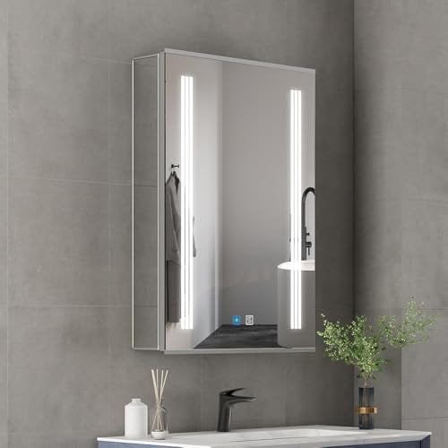 LUMIRRORS® Spiegelschrank Bad mit Beleuchtung und Steckdose LED Badezimmer Spiegelschrank mit Anti-Beschlag 50 x 70cm Bad Spiegelschränke aus Aluminium Medizinschrank Dimmbar Verstellbare Ablage