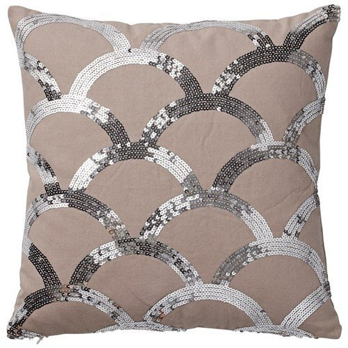 Lene Bjerre Kissen 'Sequinsia' grau-beige mit Federn-Füllung und Paillettenmuster 40 x 40 cm Skandinavisch Nordic Hygge Retro