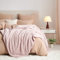 Covebett Kuscheldecke Plüsch Flanell Decke Rosa 150x200 Gestreift, Winter Warme Flauschig Weiche Cashmere Touch Coral Fleece Sofadecken Wolldecke überwurfdecke für Couch Bett Sofa