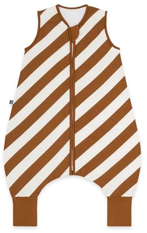 emma & noah Baby Schlafsack mit Füßen 2.5 TOG, Strampelsack für den Herbst und Winter, Bio-Baumwolle, OEKO-TEX Zertifiziert, Kuscheliger Schlafsack für Neugeborere (Streifen Toffee, 70 cm)