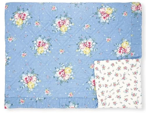 GreenGate Tagesdecke Quilt Decke Laura Dusty Blue blau mit Blumen 140 x 220 cm