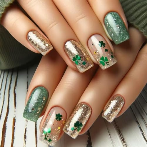 Lot de 24 faux ongles carrés pour la fête de la Saint-Patrick, motif trèfle à paillettes vertes et dorées, motif trèfle porte-bonheur, dégradé de couleur, décoration d'ongles pour femme