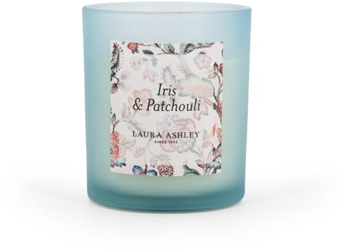 Laura Ashley Duftkerze im Glas (200g) | Iris & Patchouli | Exklusive Kerze in Designer-Geschenkbox | Edler Raumduft & Deko
